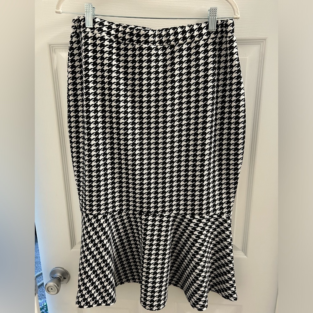 SHEIN pencil skirt